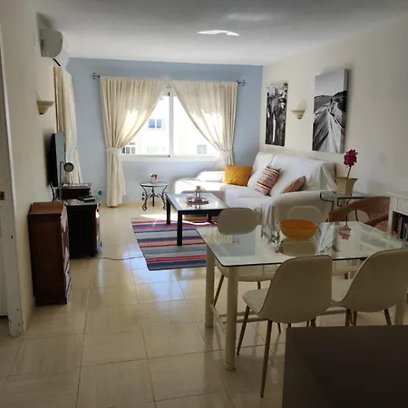 Luna Estepona